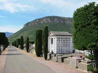 Laragne Monteglin 05 Cimetiere De Laragne Cimetieres De France Et D Ailleurs